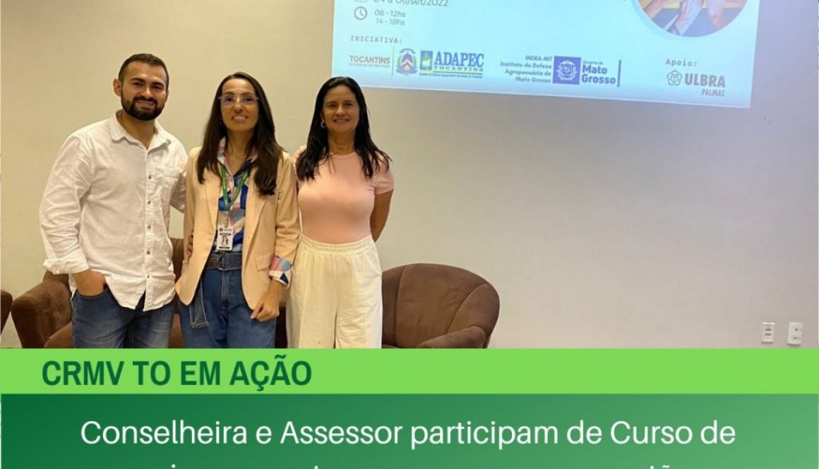 conselheira e assessor fazem curso de aprimoramento em gestão